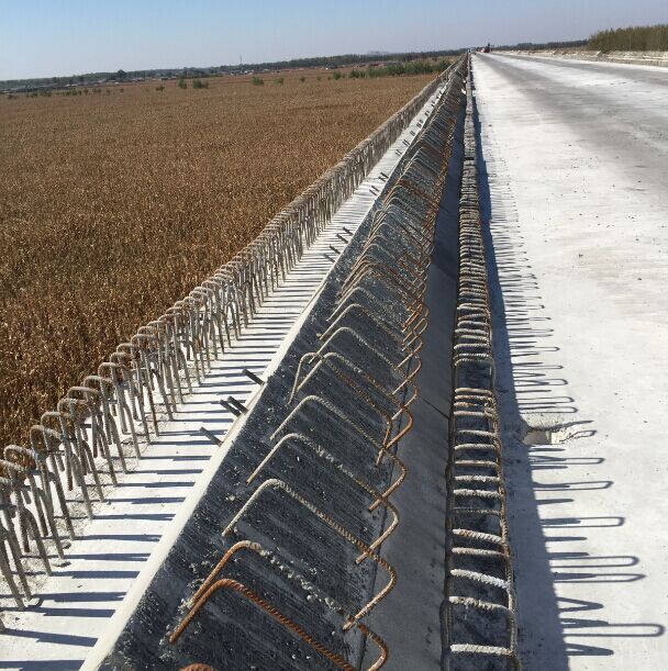京沈鐵路的大型遮板